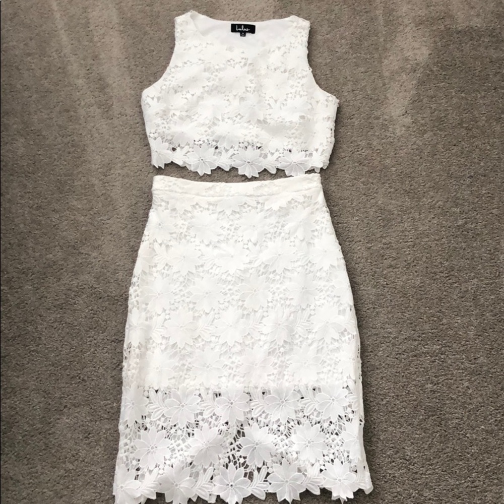 Lulu’s white two piece dress